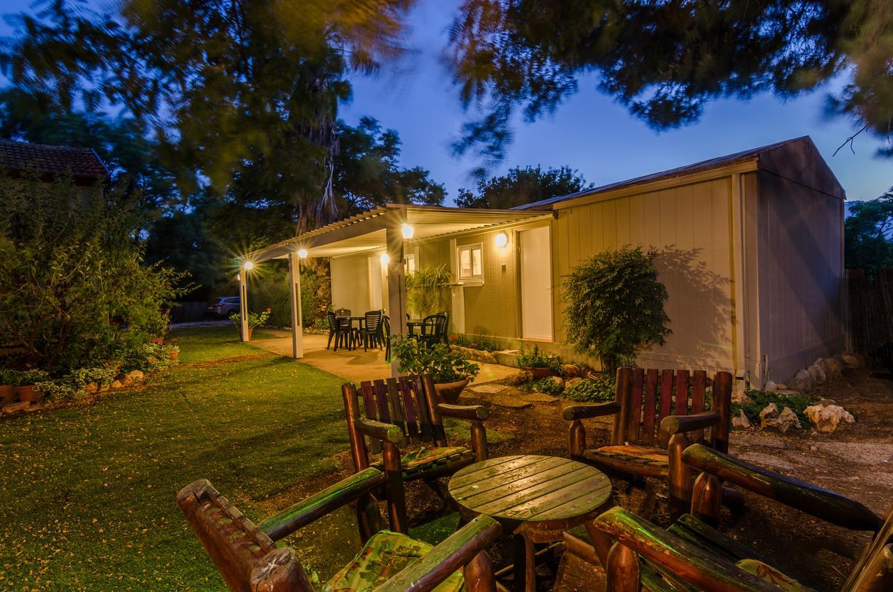 Orna'S Corner Bed & Breakfast Yuval Ngoại thất bức ảnh